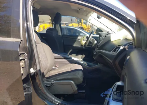 2019 Dodge Journey Se из США, поврежденный, VIN 3C4PDCBBXKT874106